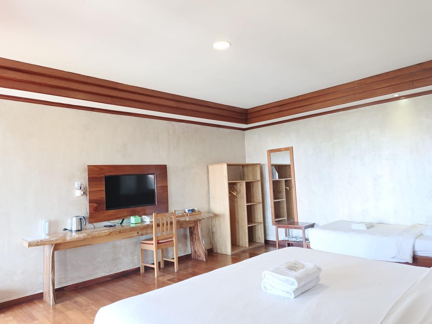 Spring Hill Hotel Ruteng Exterior photo